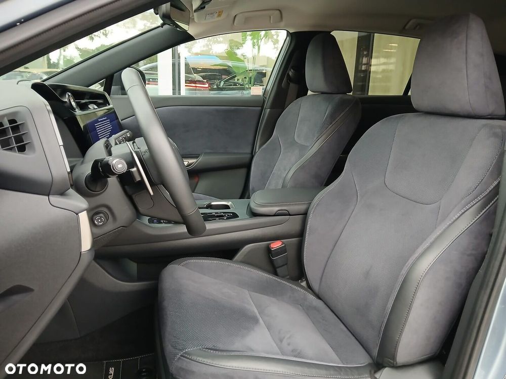 Lexus RZ 450e Omotenashi DIRECT4 - 6