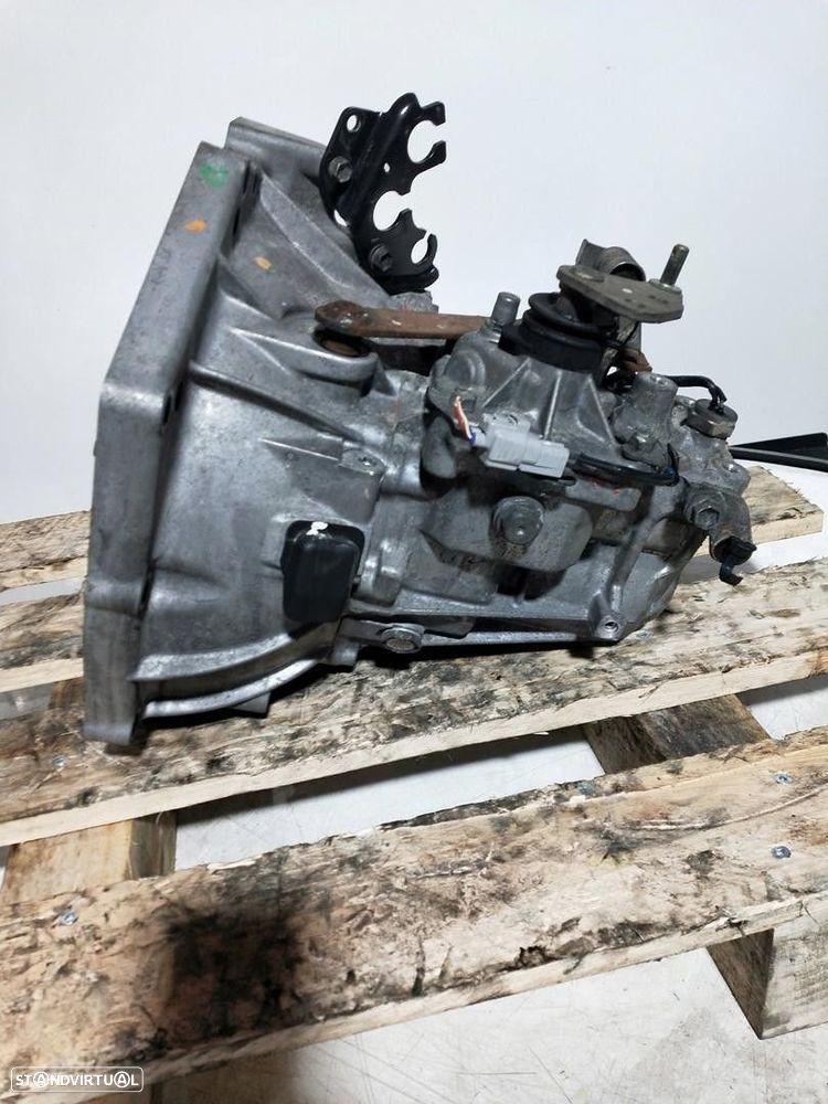 CAIXA VELOCIDADES TOYOTA AYGO 2005 -20TT01 - 2