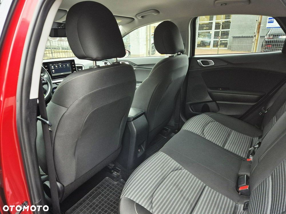 Kia XCeed 1.5 T-GDI M DCT - 25