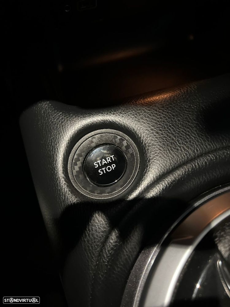 Nissan Juke 1.6 Hybrid Acenta - 22