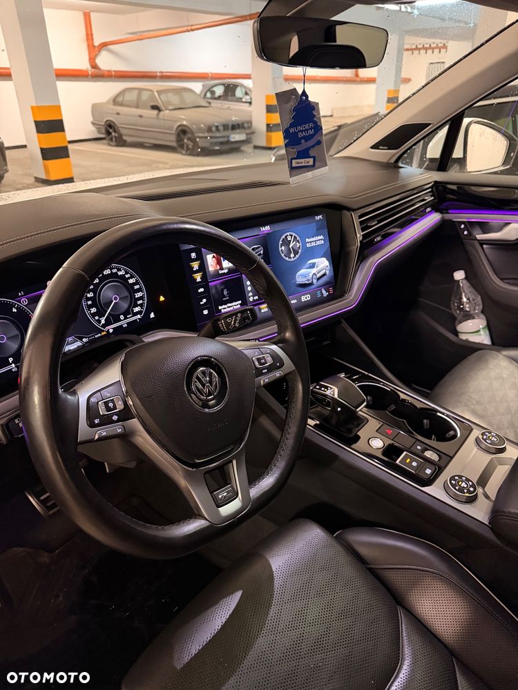 Volkswagen Touareg 3.0 V6 TDI SCR 4Mot R-Line - 4