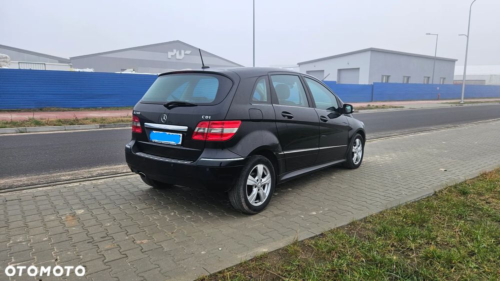 Mercedes-Benz Klasa B 200 CDI Elegance DPF Edition 10 - 26