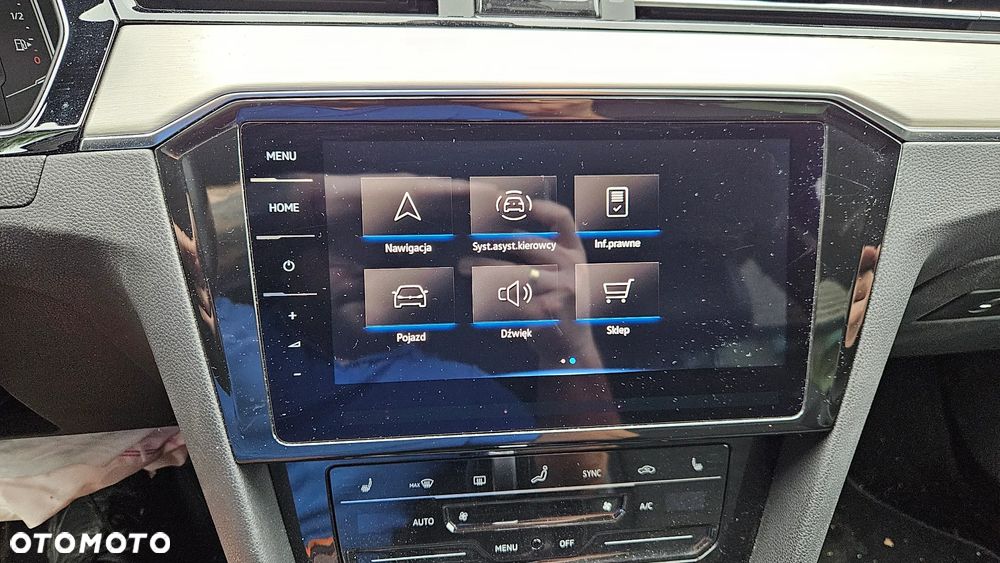 Volkswagen Passat 2.0 TDI SCR DSG Business - 35