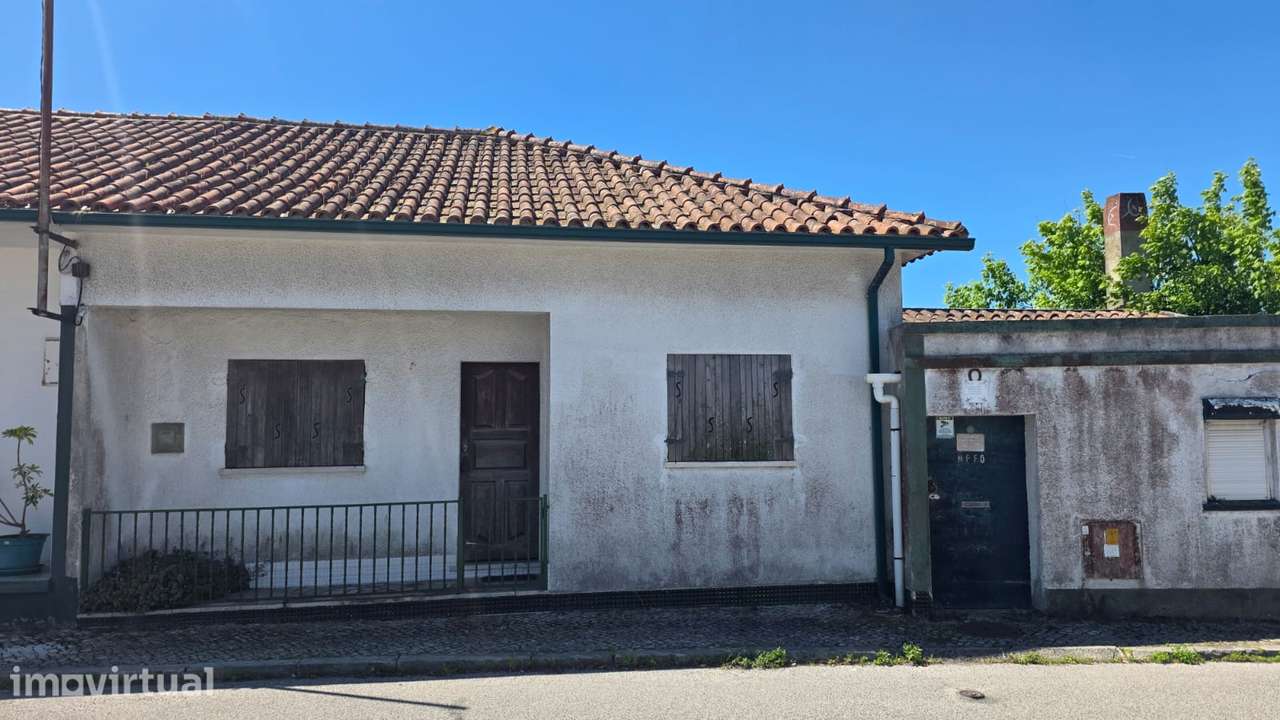 Moradia T2, geminada, (SEM LICENÇA) - Picassinos - M. Grande - Grande imagem: 2/13