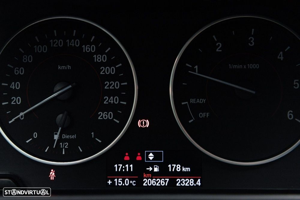 BMW 116 d Pack M - 27