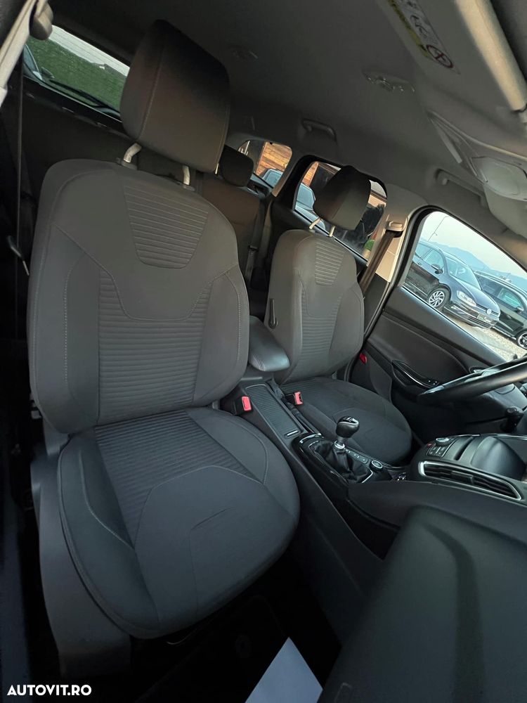 Ford Focus 1.6 TDCi DPF Start-Stopp-System Titanium - 17