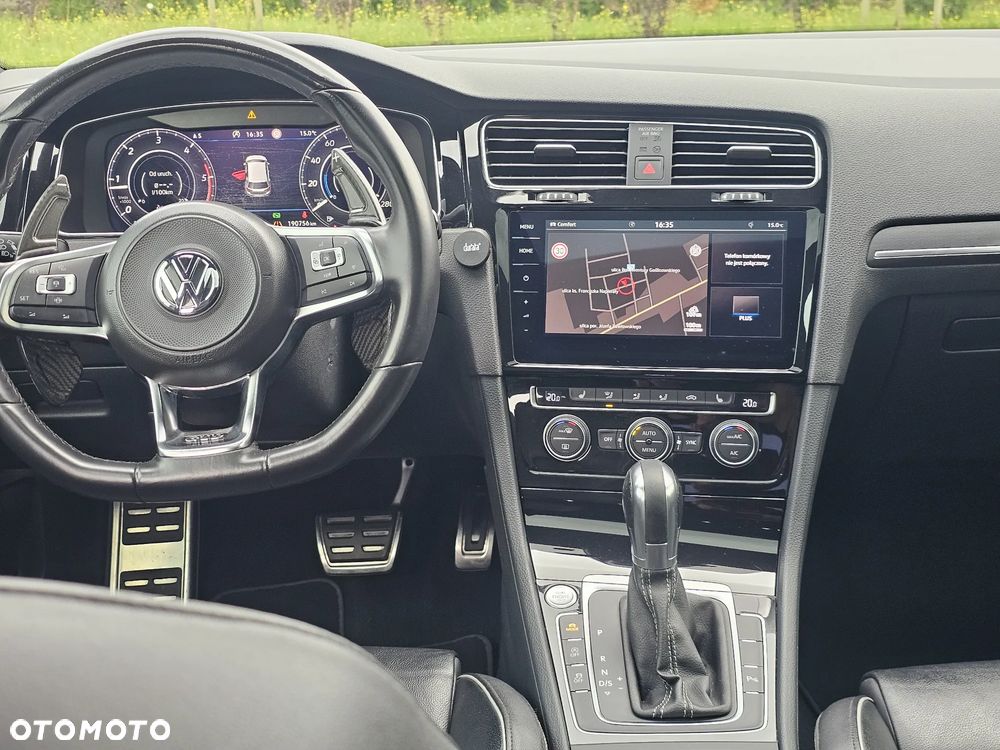 Volkswagen Golf - 17