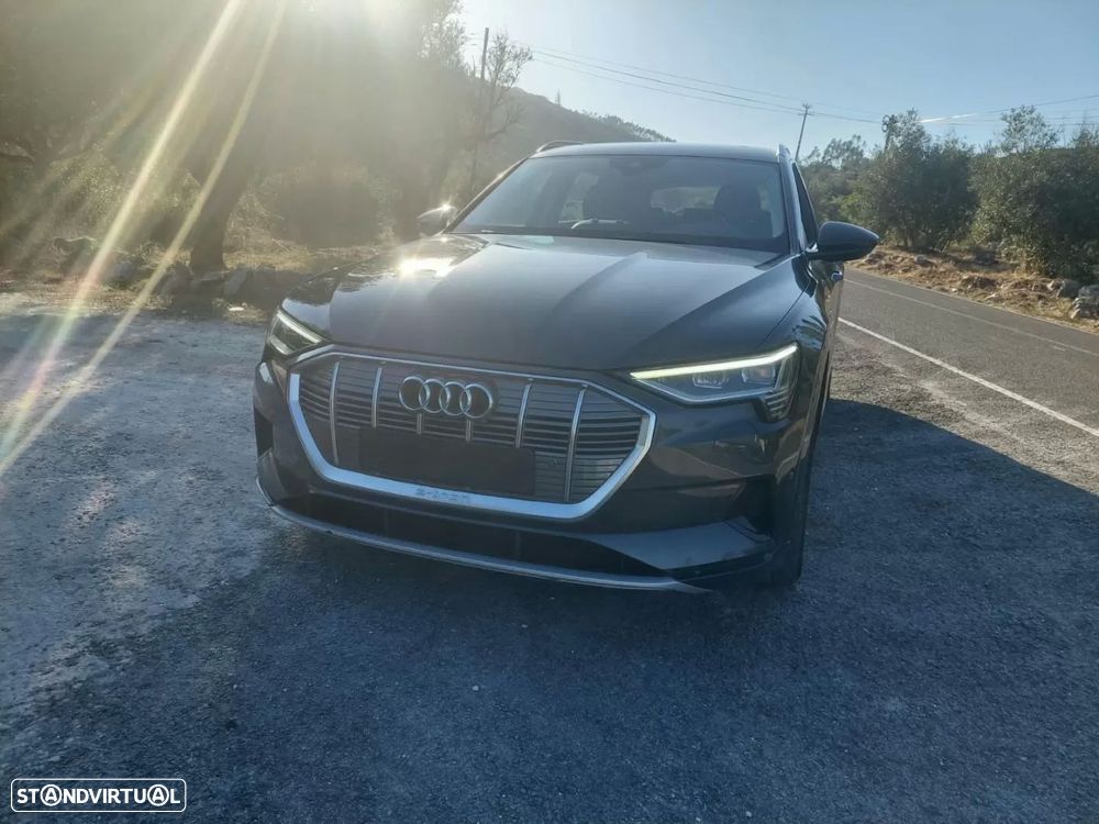 Audi E-Tron 2020 photo 2