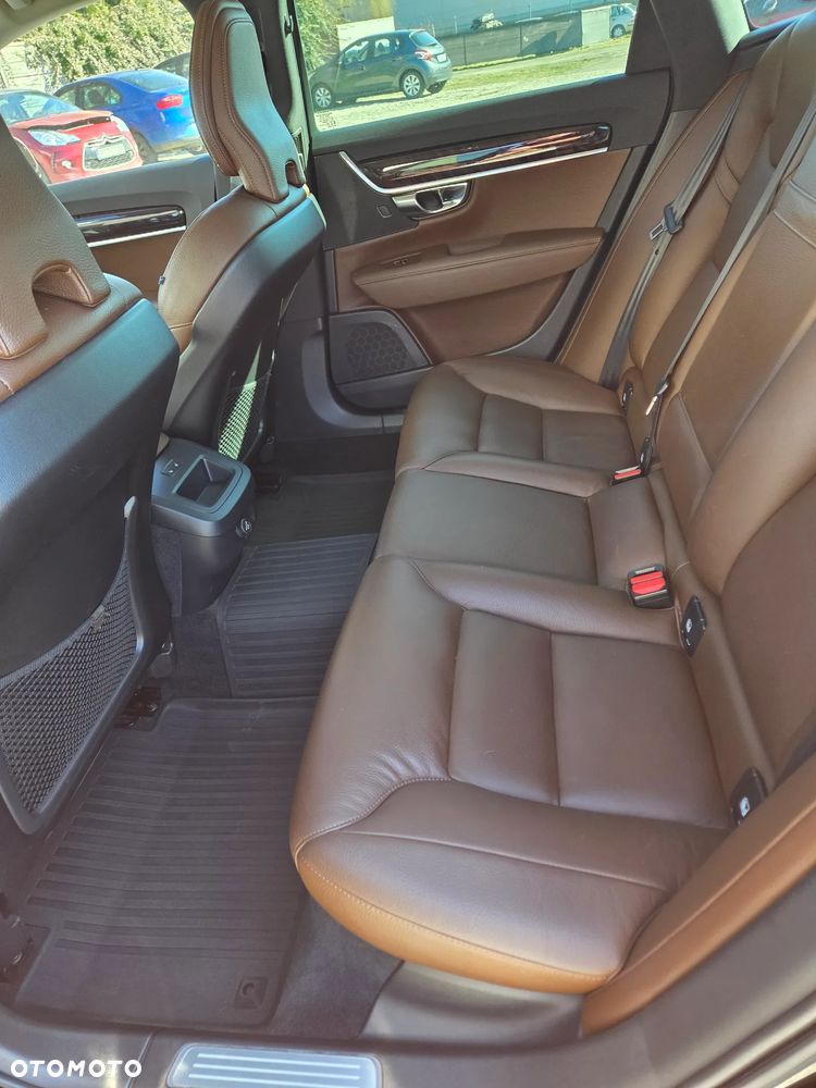 Volvo V90 D4 Momentum Pro - 10