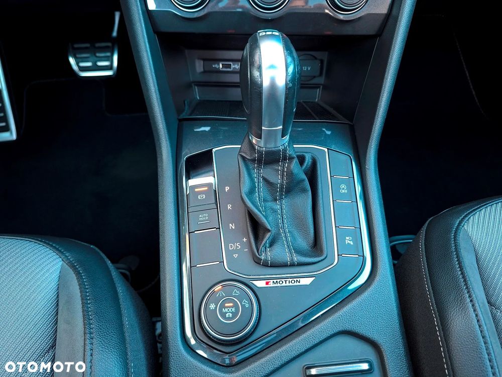 Volkswagen Tiguan - 31