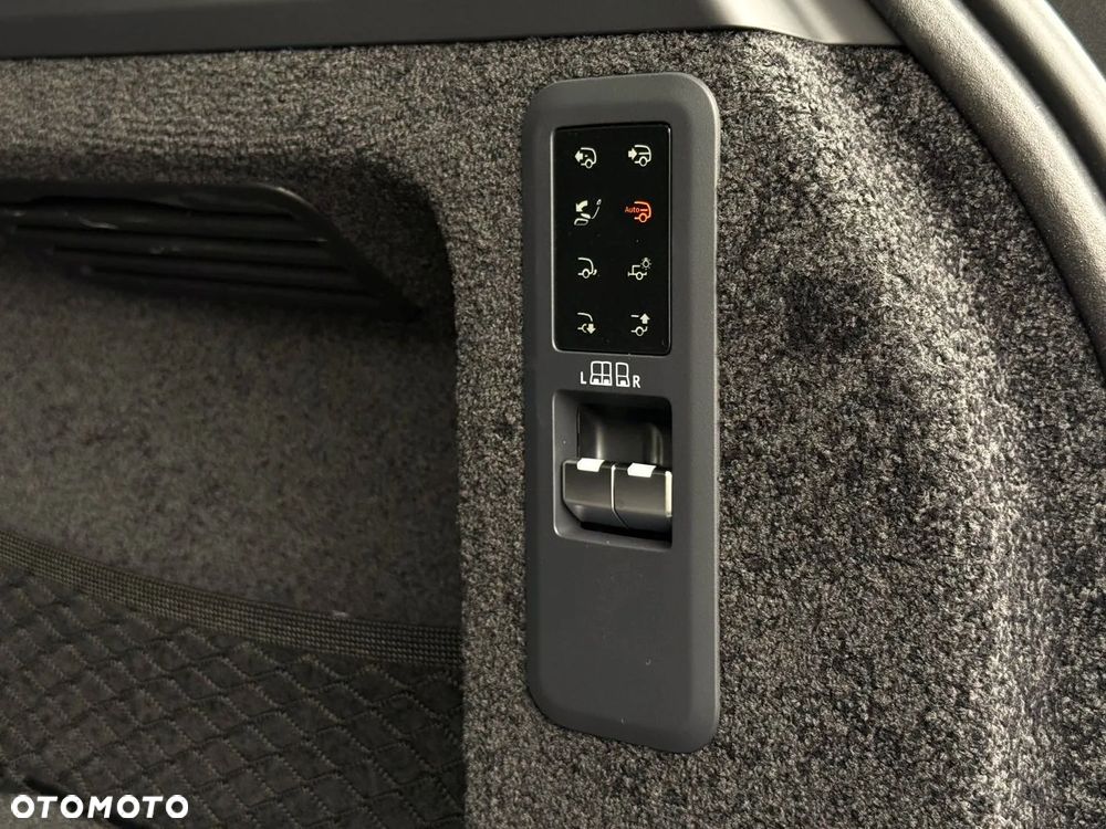 Land Rover Range Rover D350 Autobiography - 13