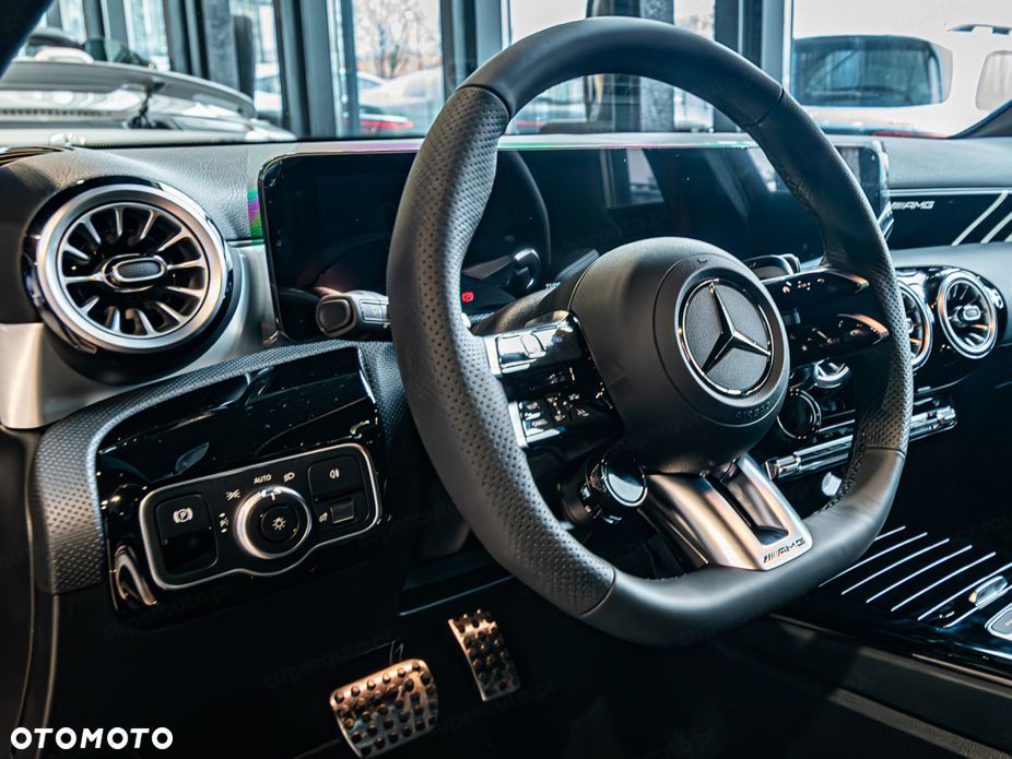 Mercedes-Benz Klasa A 45 S AMG 4-Matic 8G-DCT - 18