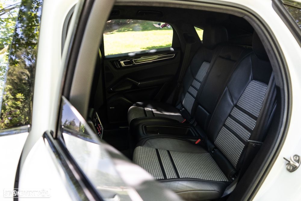Porsche Cayenne Coupé - 19