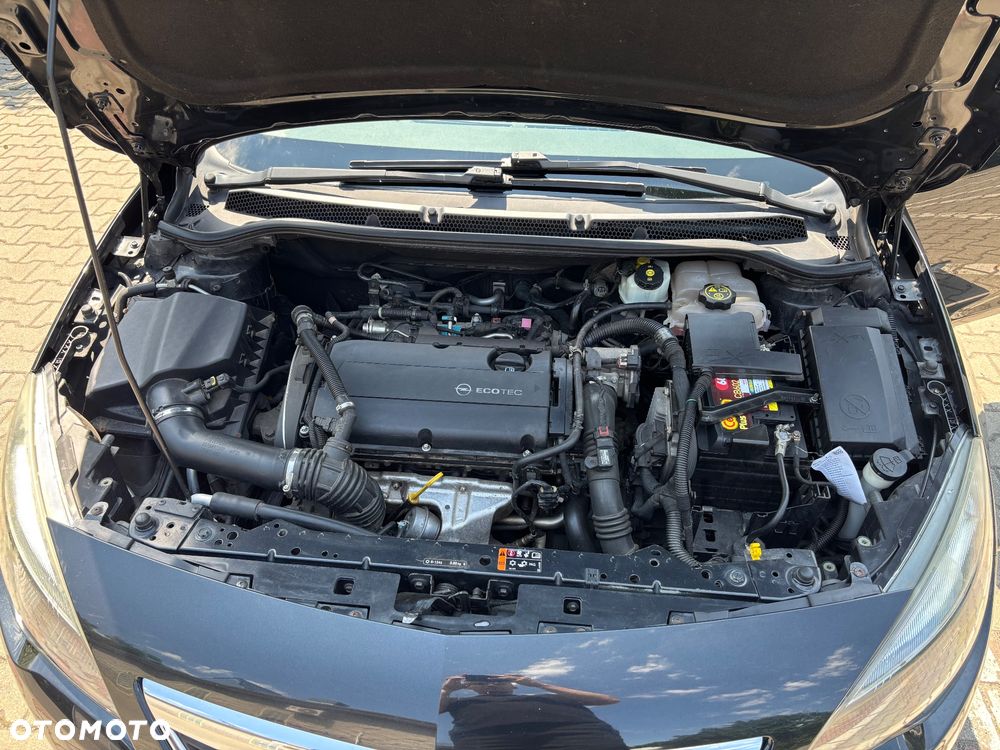 Opel Astra 1.6 Turbo - 13