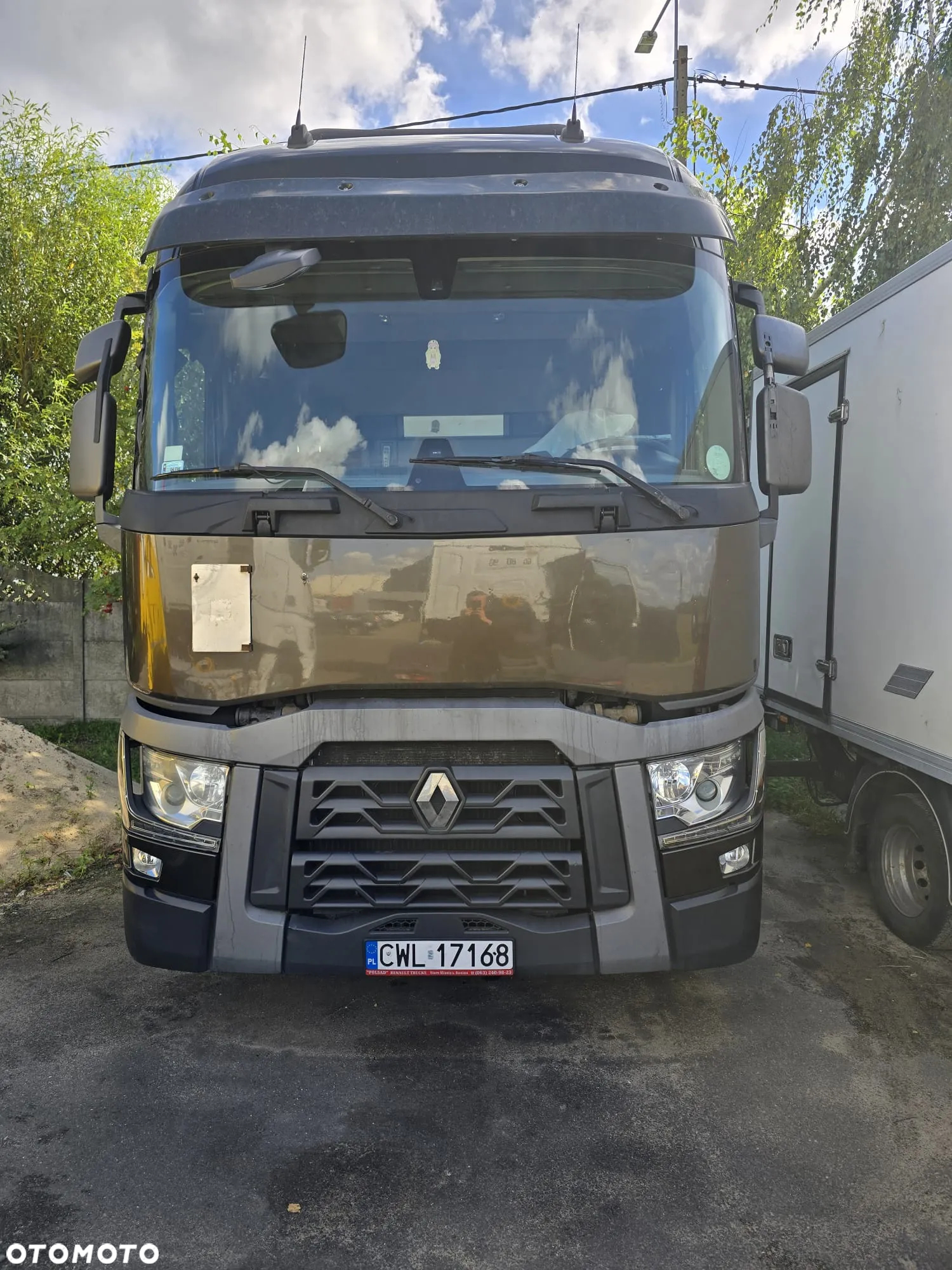 Renault - 2