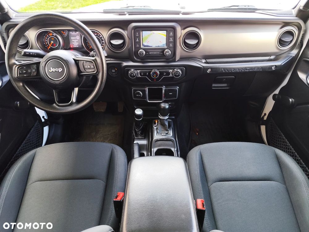 Jeep Wrangler 2.0 T-GDI Hardtop AWD Automatik Sport - 8