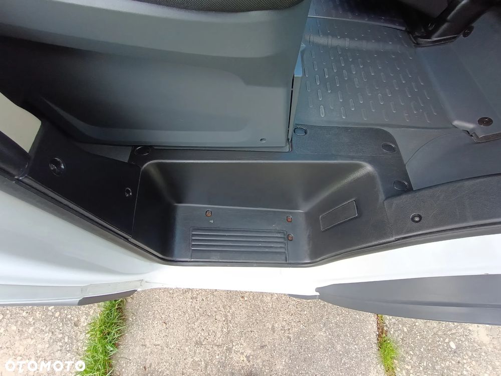 Fiat Ducato Maxi KONTENER 2.3 Multijet 177kM, manual 2018 rok WEBASTO, rozstaw MAXI 4,03m SPRAWNY!!! - 27