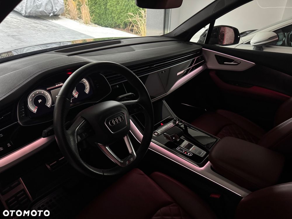 Audi SQ7 TFSI Quattro Tiptr - 24