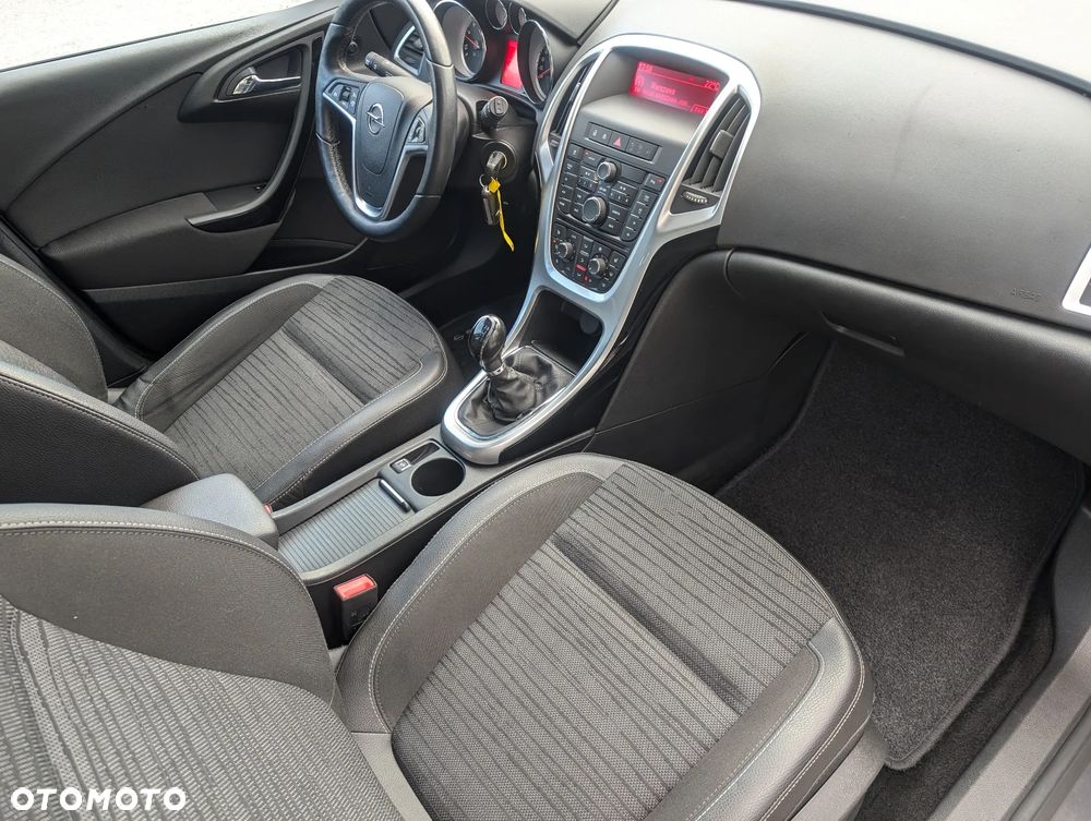 Opel Astra 1.4 Turbo Style - 10