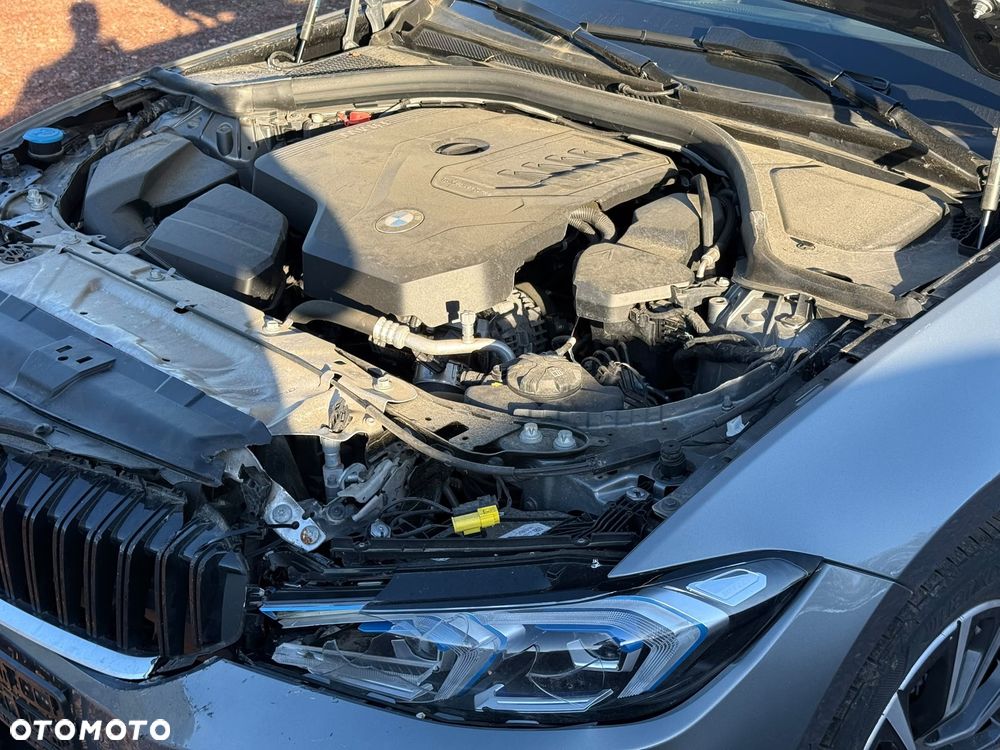 BMW Seria 3 318i - 7