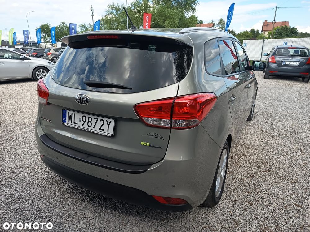Kia Carens 1.6 GDI Dream-Team Edition - 15