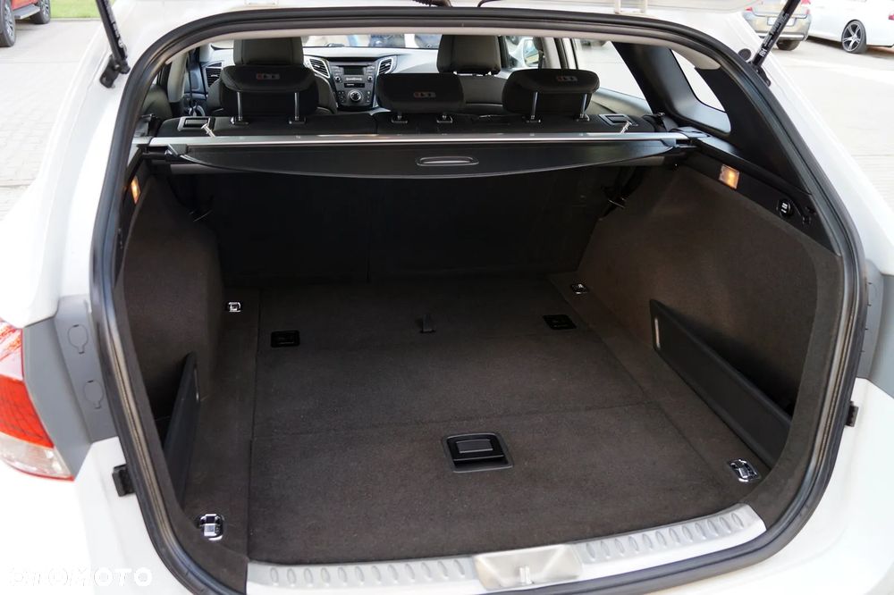 Hyundai i40 Kombi 1.6 Trend - 22