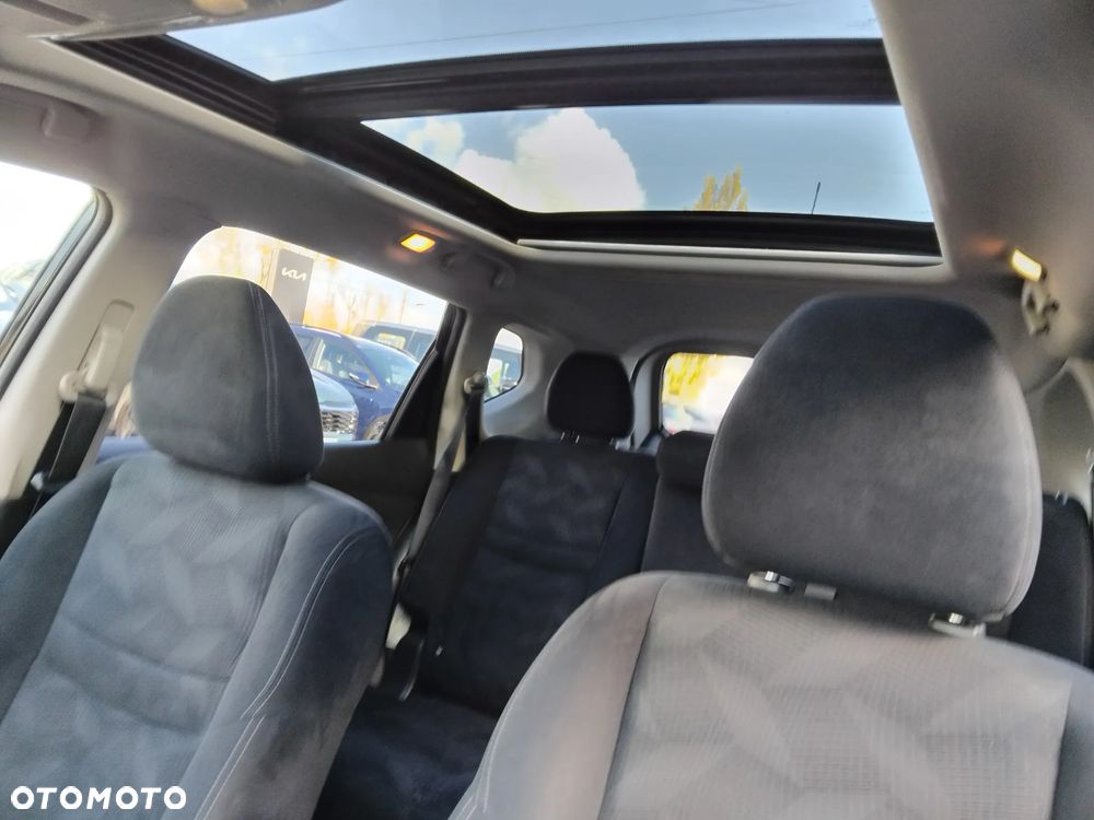 Nissan X-Trail 1.6 DIG-T N-Connecta 2WD - 19