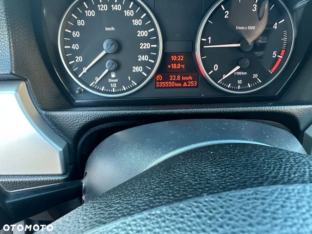 BMW Seria 3 320d - 25
