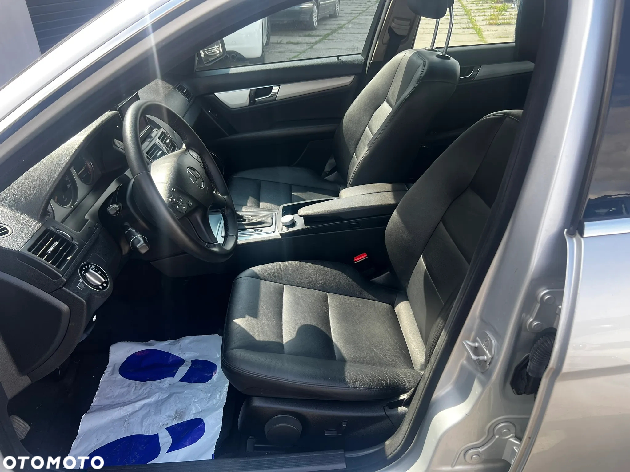 Mercedes-Benz Klasa C 220 T CDI DPF Automatik Avantgarde - 14