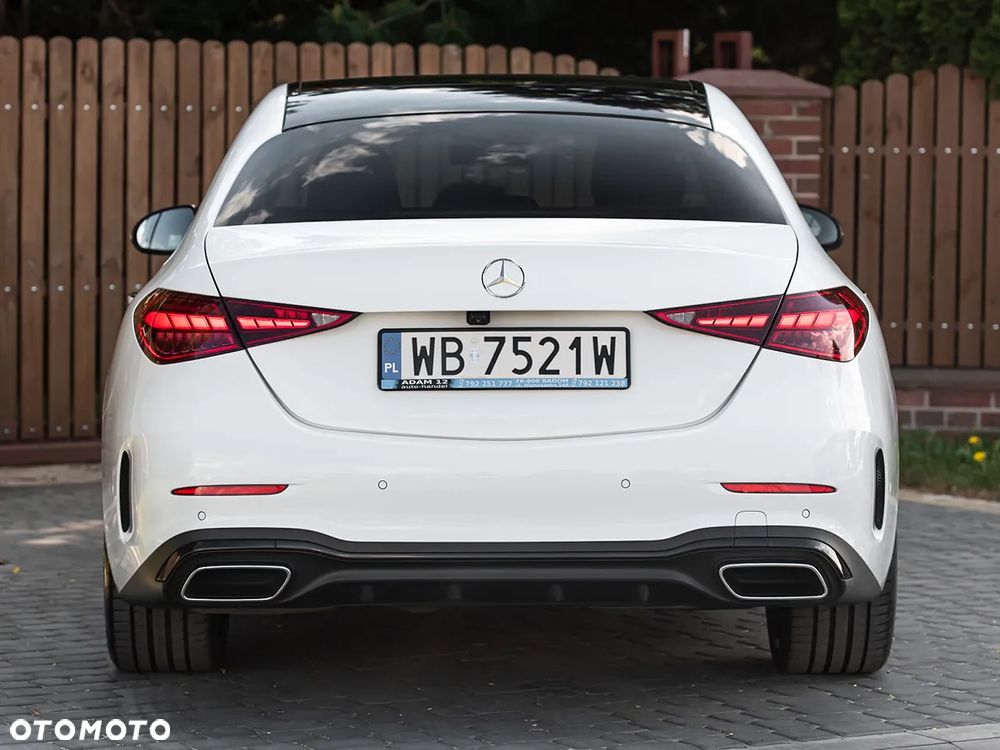 Mercedes-Benz Klasa C 180 mHEV AMG - 31