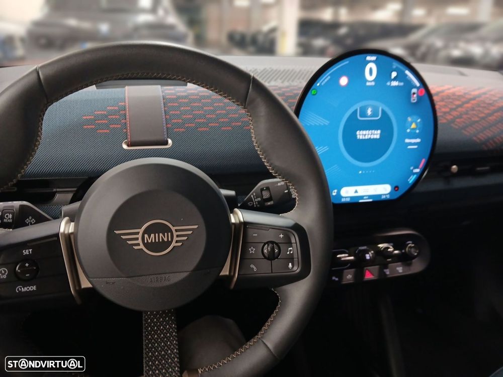 MINI Aceman SE Essential S - 13
