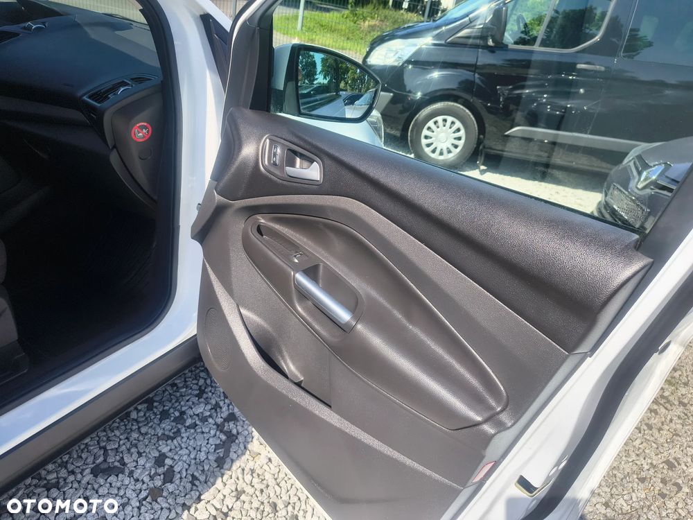 Ford Kuga 2.0 TDCi 2x4 Champions Edition - 21
