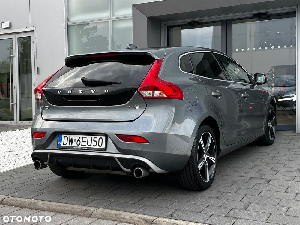 Volvo V40 T3 Drive-E R-Design Momentum - 10