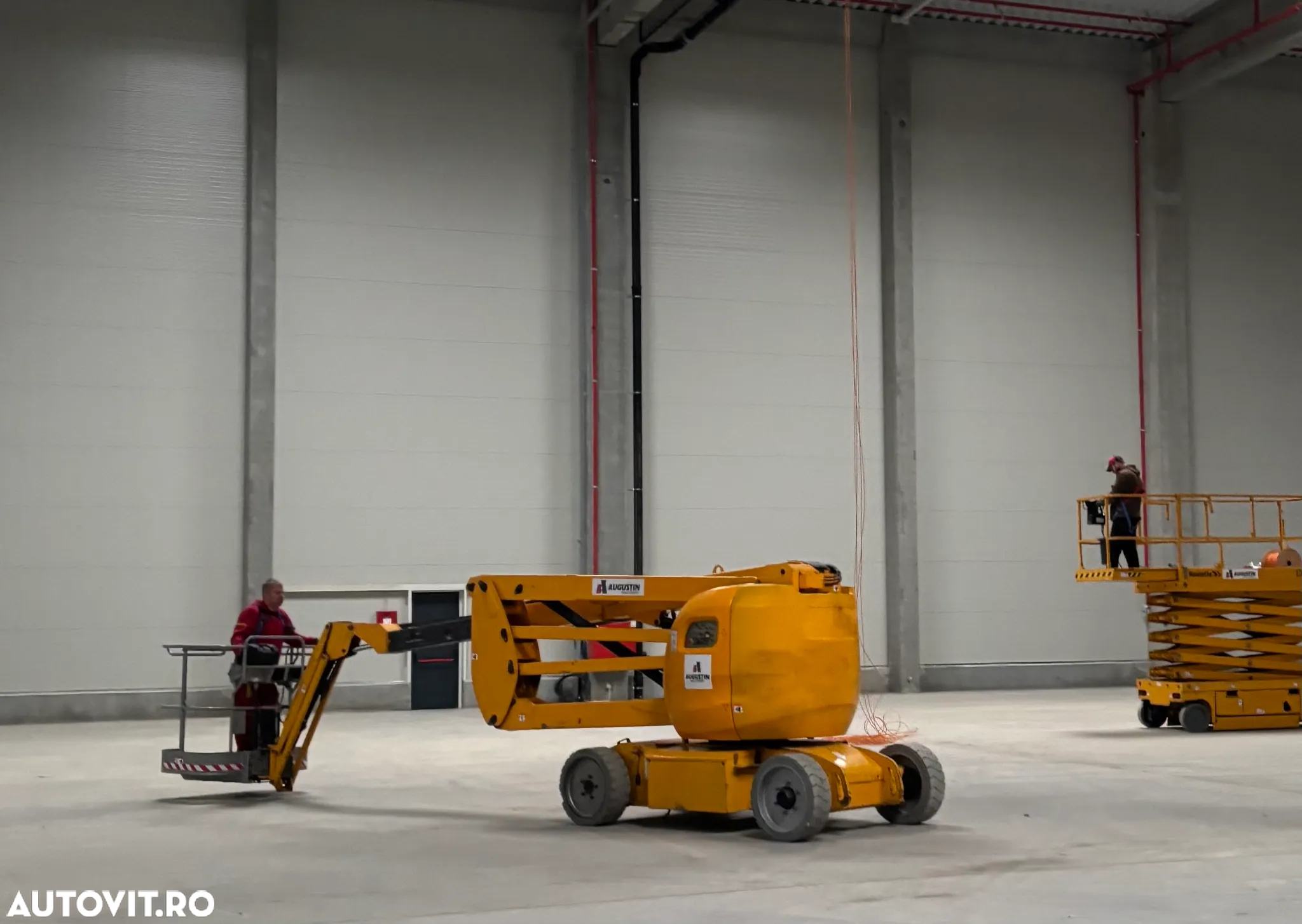 Inchiriere nacele electrice cu brat articulat - 3