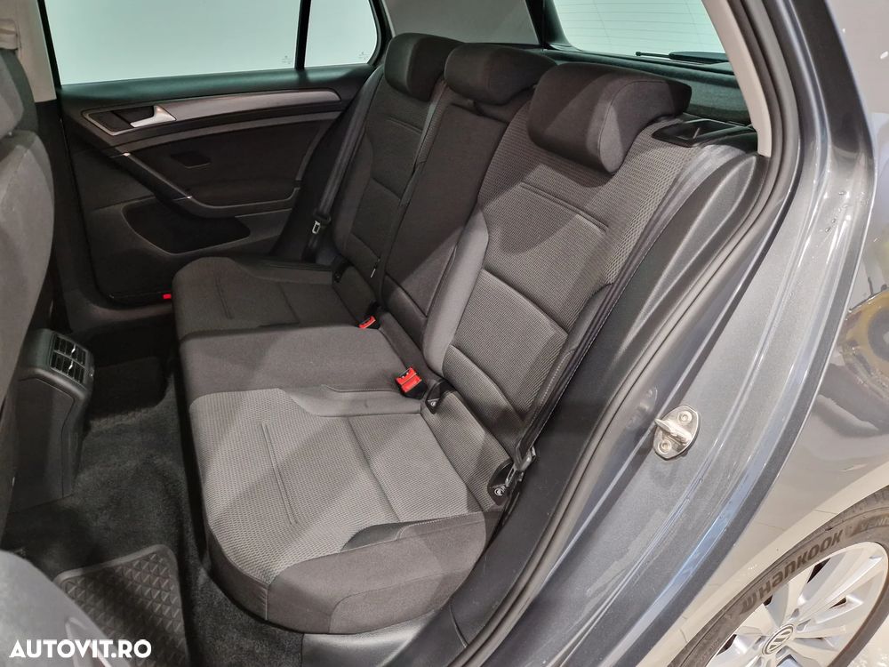 Volkswagen Golf 1.6 TDI Comfortline - 14