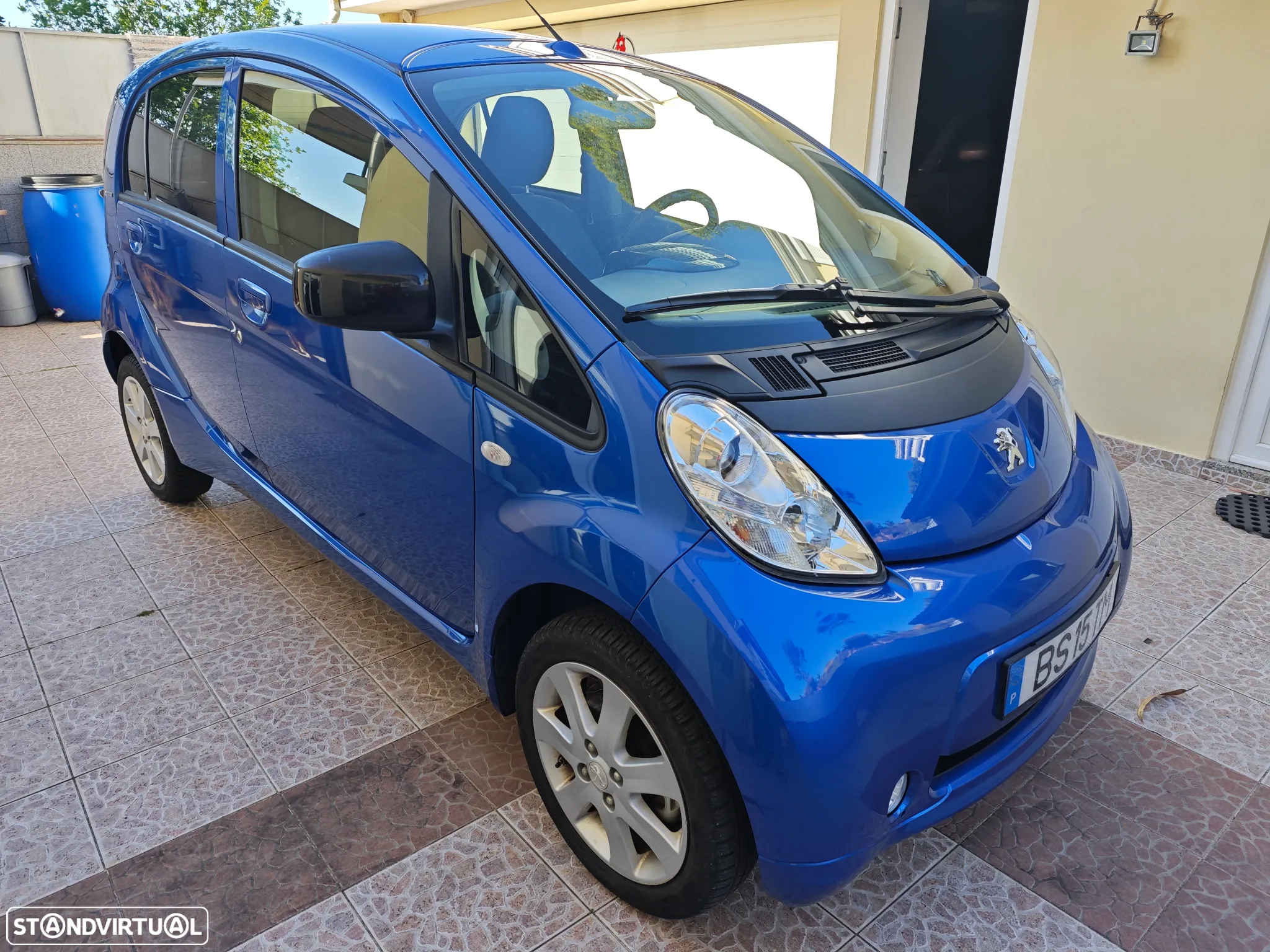 Peugeot iOn - 30