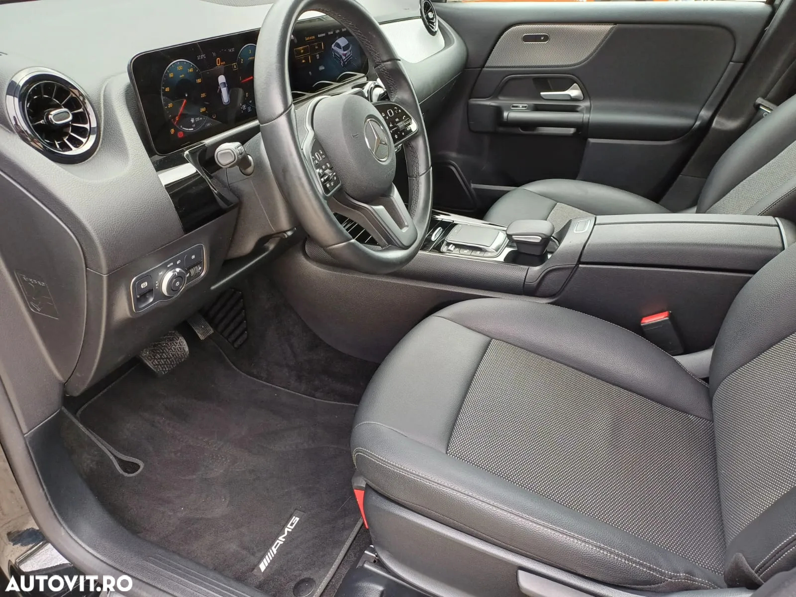 Mercedes-Benz GLA 180 d Aut. - 15