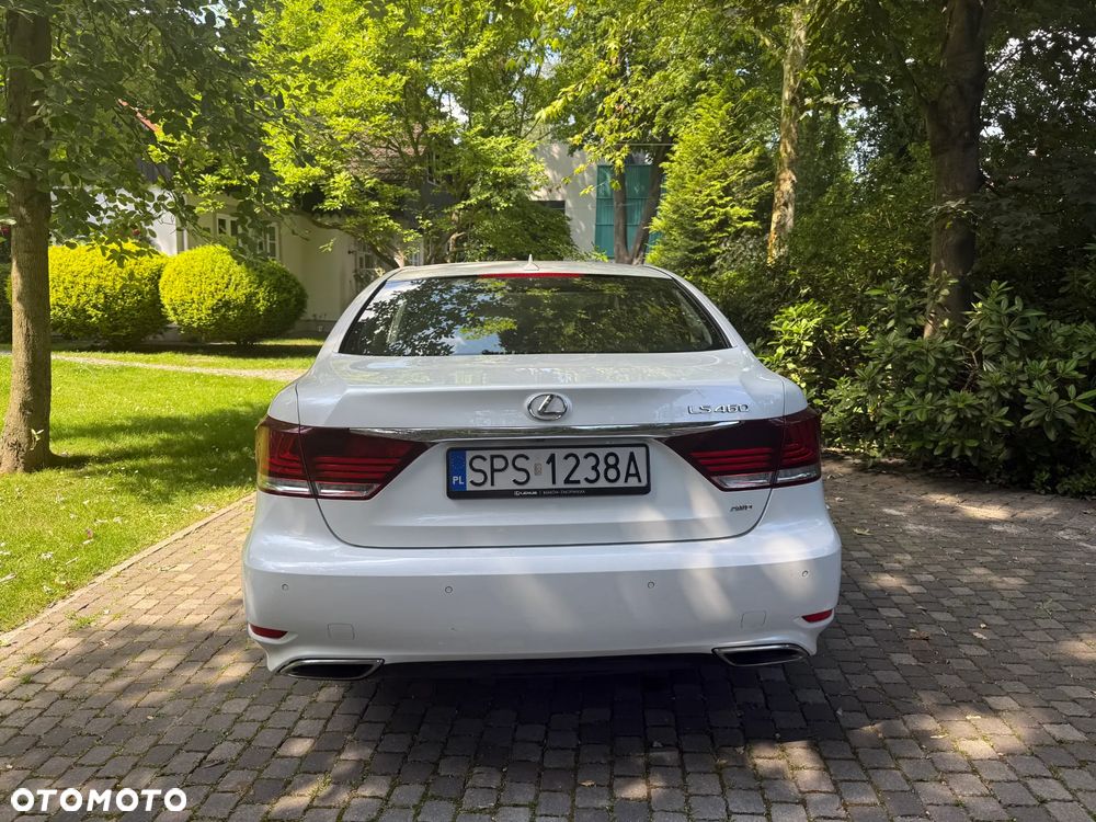 Lexus LS - 8