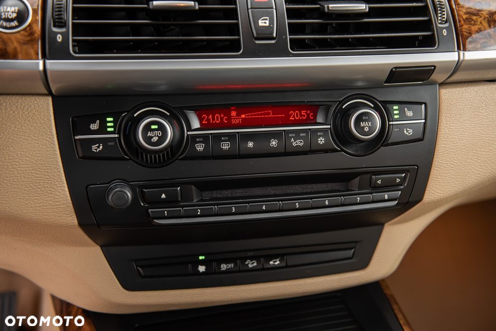 BMW X5 xDrive30d - 23