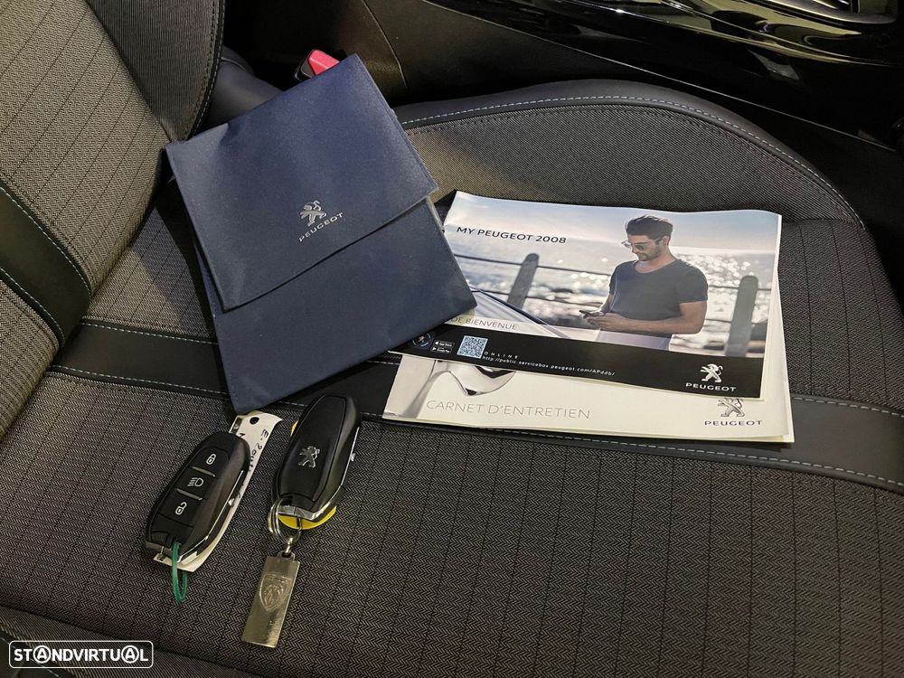 Peugeot e-2008 50 kWh Allure - 34