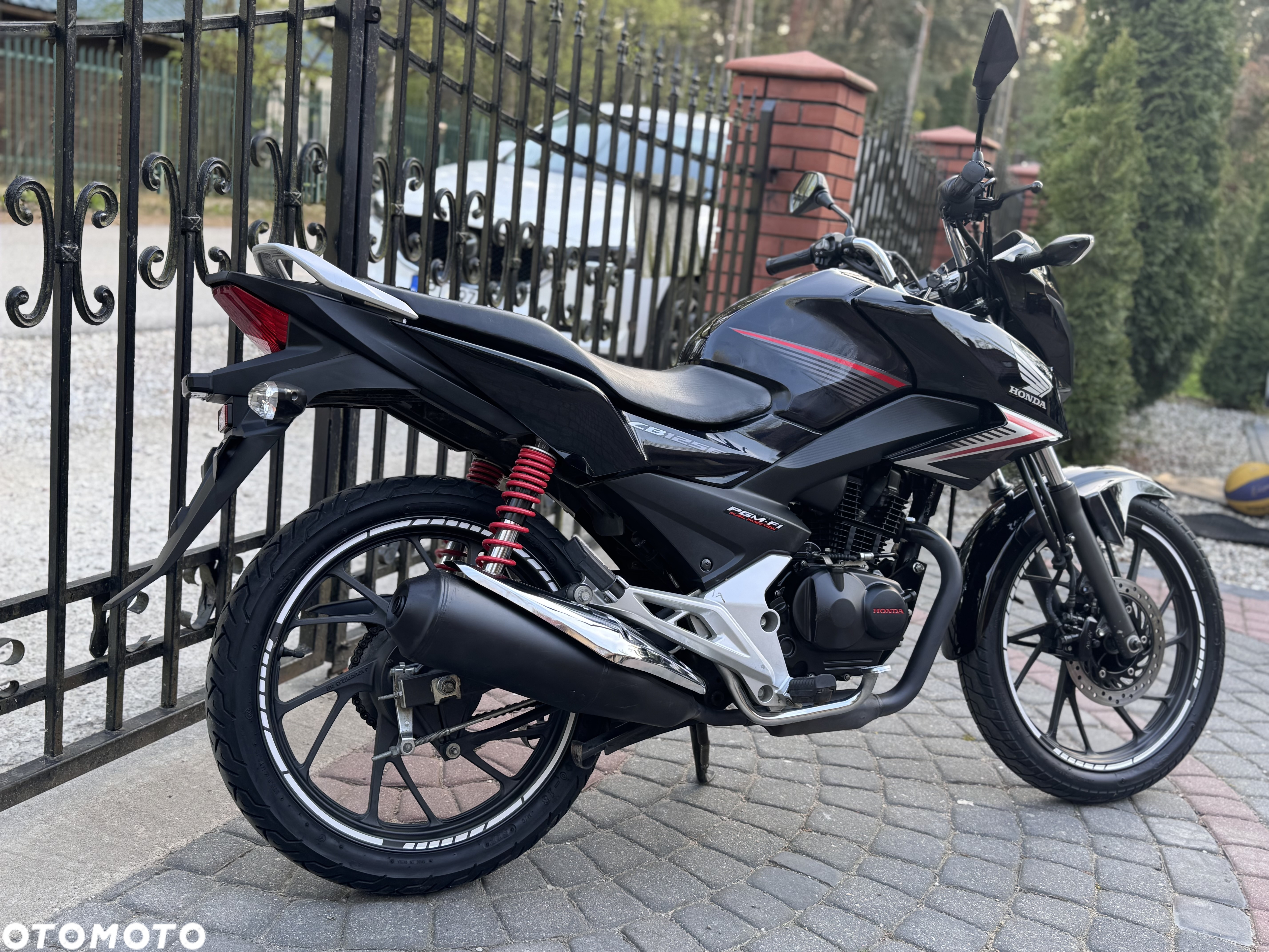 Honda CB - 4