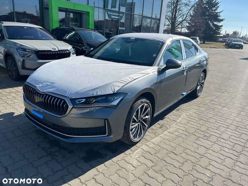 Skoda Superb 2.0 TDI SCR 4x4 L&K DSG - 1