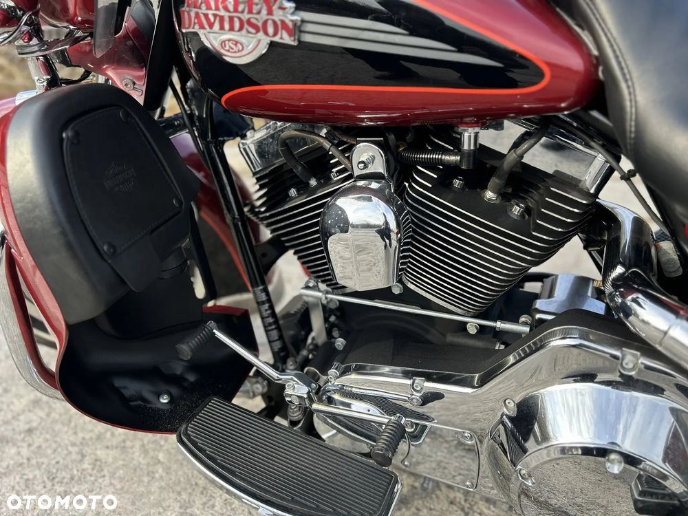 Harley-Davidson FLHTCU Ultra - 30