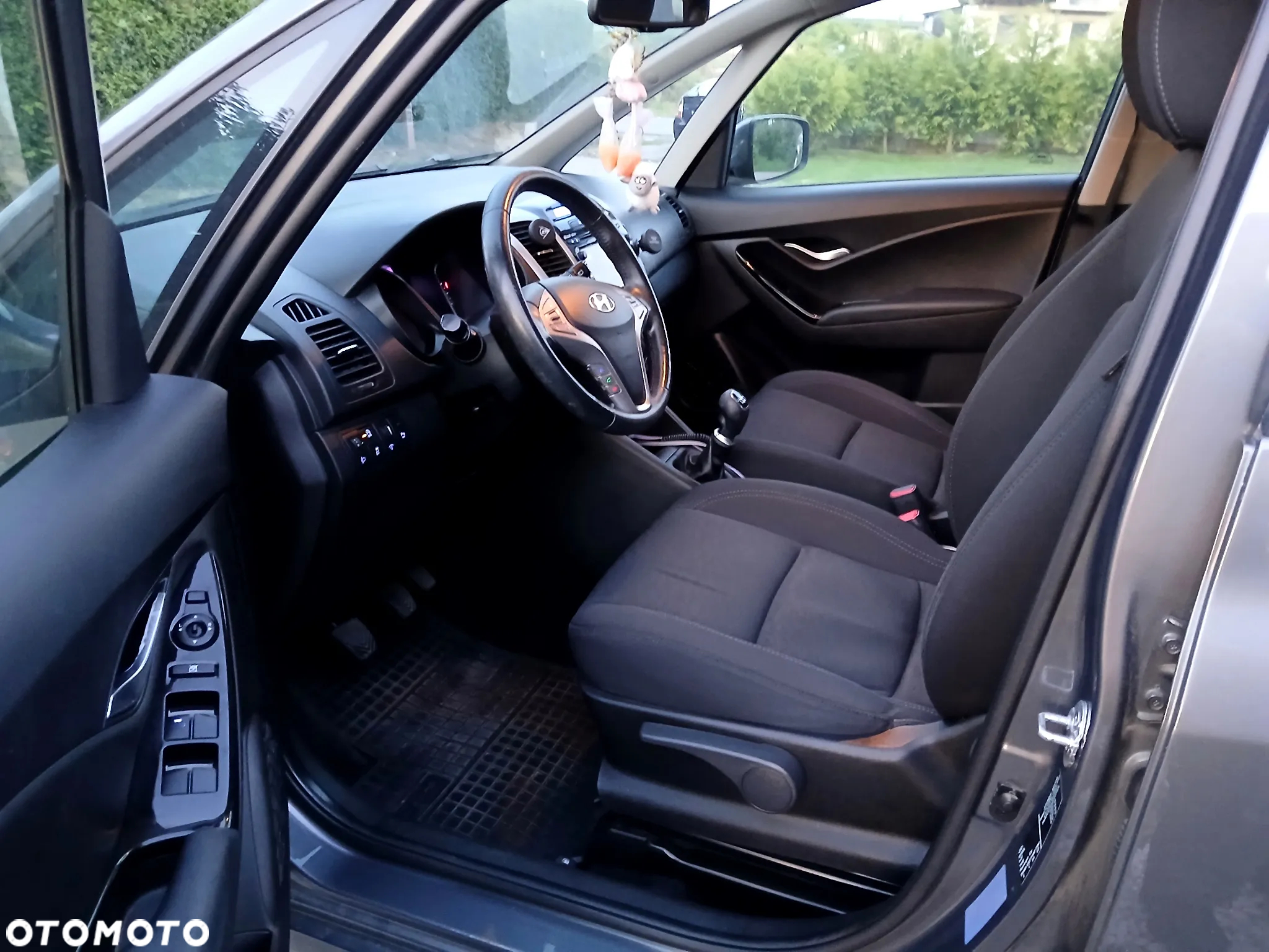 Hyundai ix20 1.4 CRDi Premium blue - 26
