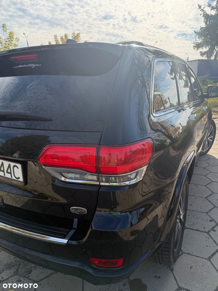 Jeep Grand Cherokee - 11