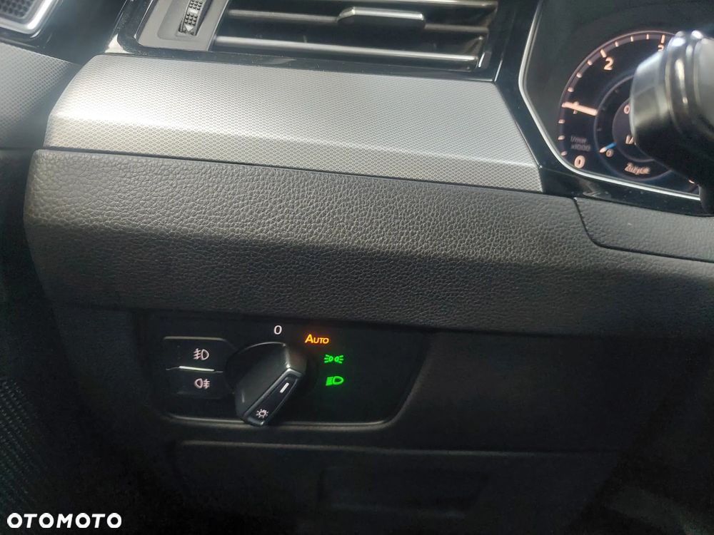 Volkswagen Passat 2.0 TDI BMT Comfortline DSG7 - 25