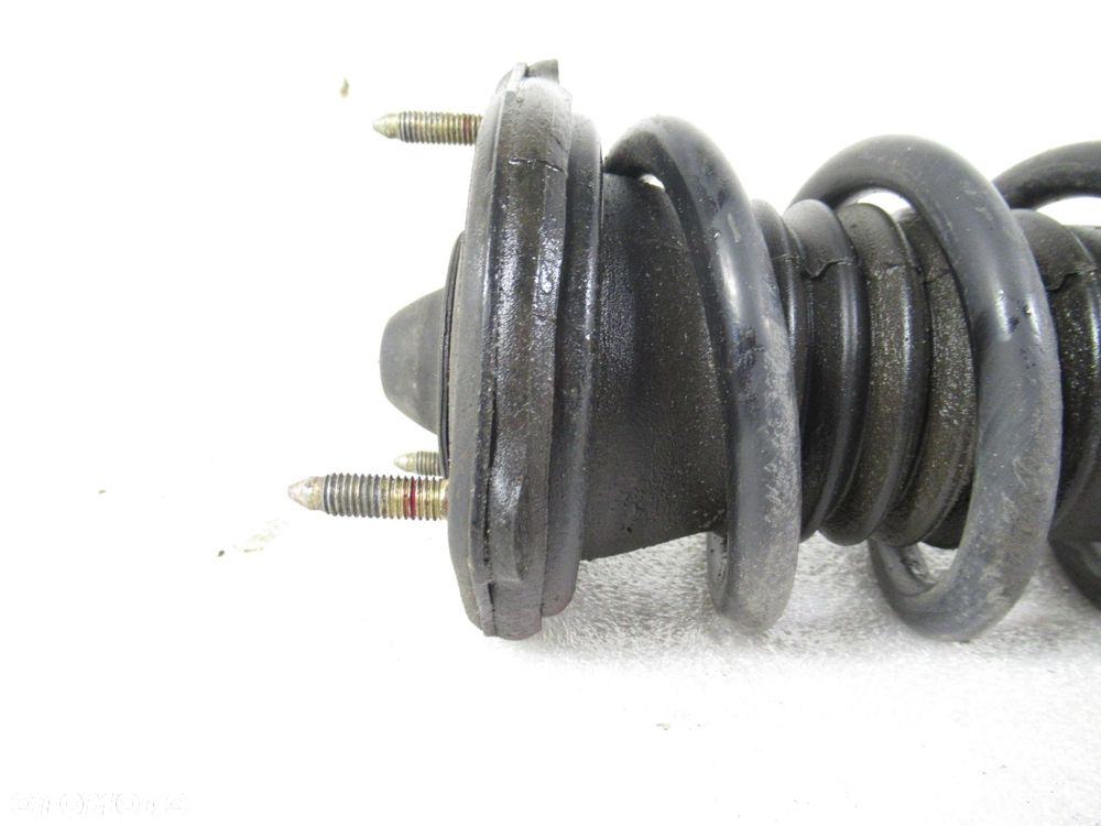 MCPERSON PRAWY PRZEDNI LEXUS IS I 200 - 4