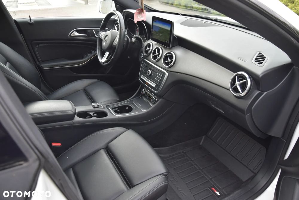 Mercedes-Benz CLA 250 4-Matic Sport - 39