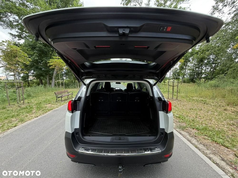 Peugeot 5008 - 24