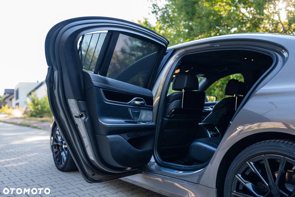 BMW Seria 7 740d xDrive mHEV sport - 21